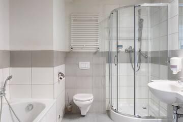 Фото номера Семейный номер (для 2 взрослых и 2 детей) Отель Focus Hotel Katowice Chorzów г. Хожув 3