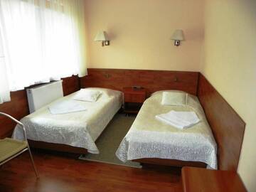 Фото номера Стандартный двухместный номер с 2 отдельными кроватями Отель Hotel Skaut г. Хожув 9