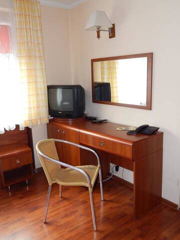 Фото номера Трехместный номер Отель Hotel Skaut г. Хожув 4