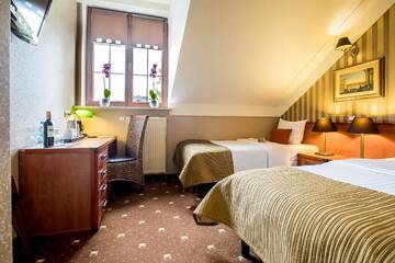 Фото номера Стандартный двухместный номер с 2 отдельными кроватями Отель Hotel Diament Bella Notte Katowice - Chorzów г. Хожув 4